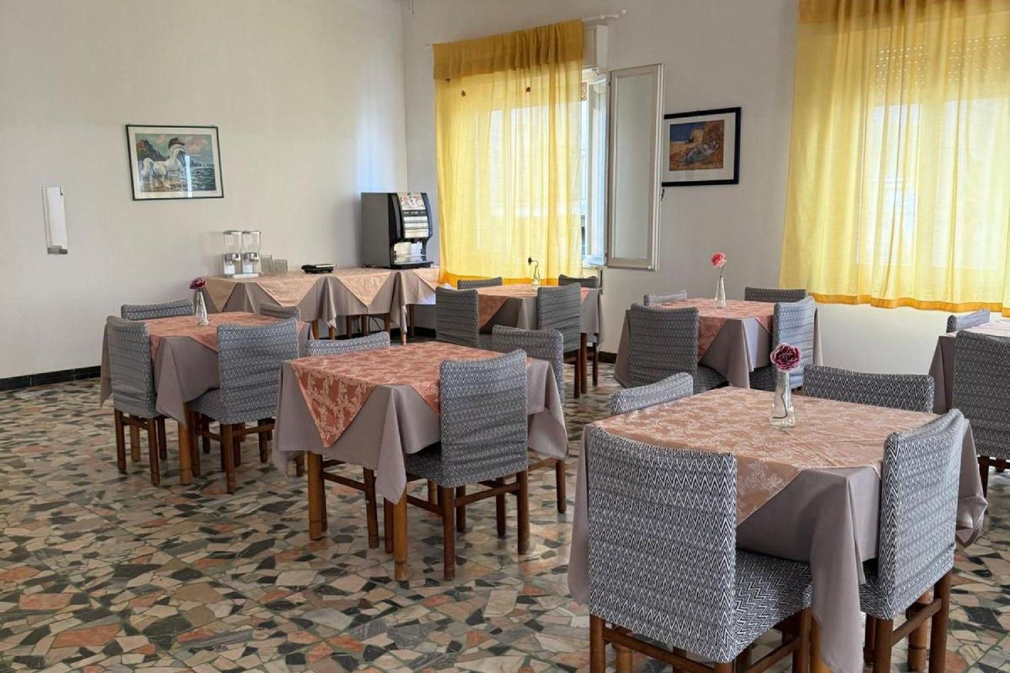 Hotel Nives Rimini Buitenkant foto
