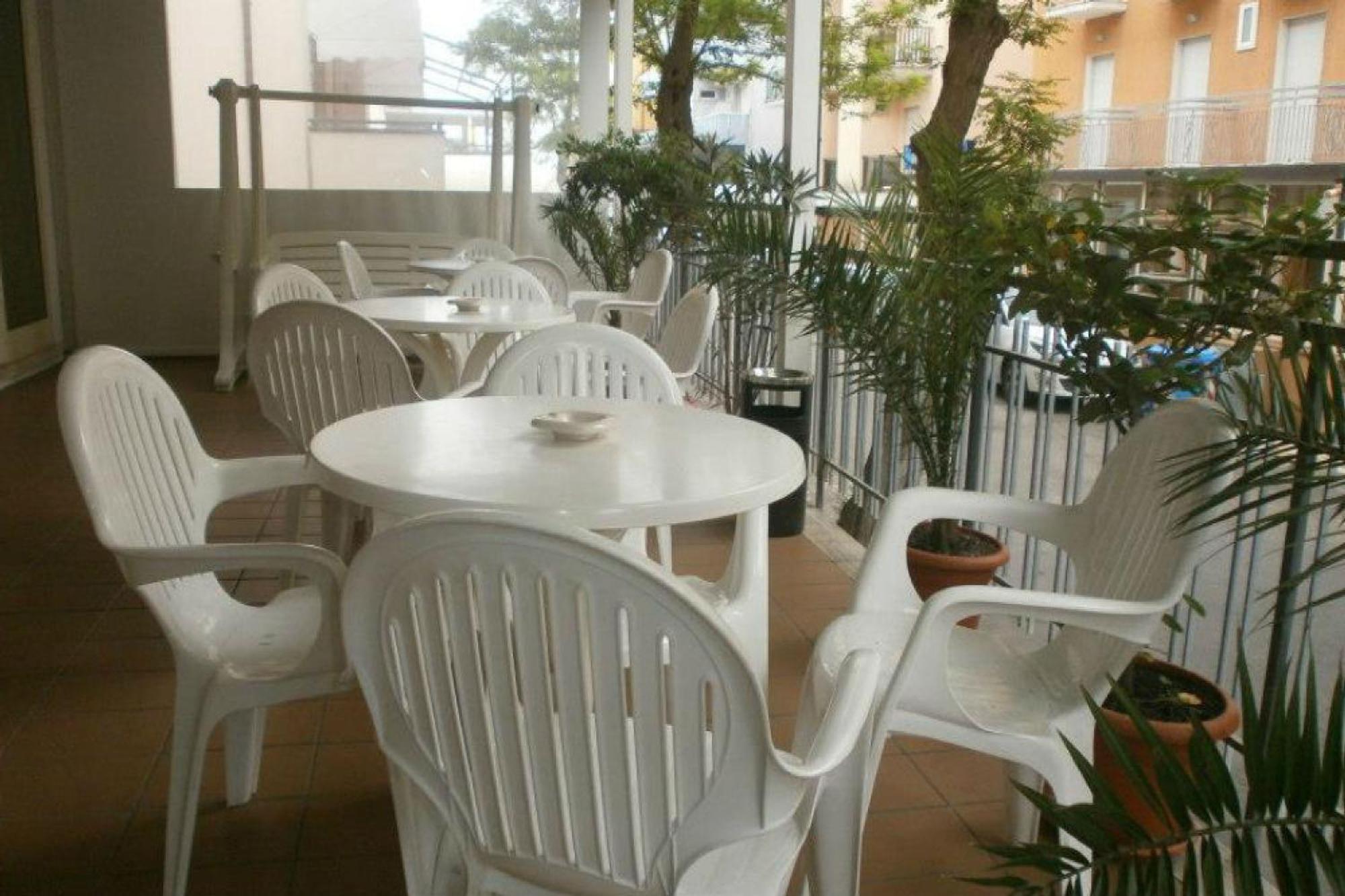 Hotel Nives Rimini Buitenkant foto